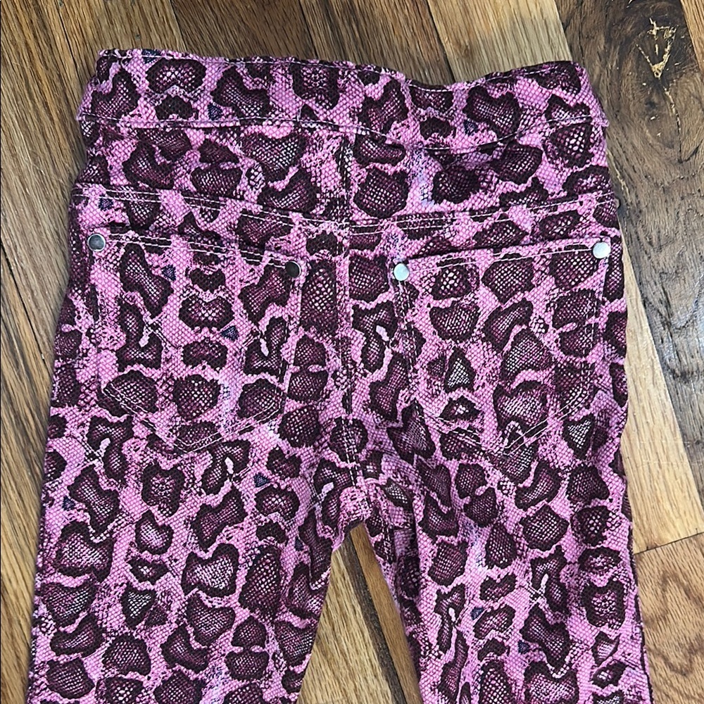 Pink Leopard Print Leggings - Picture 5 of 6